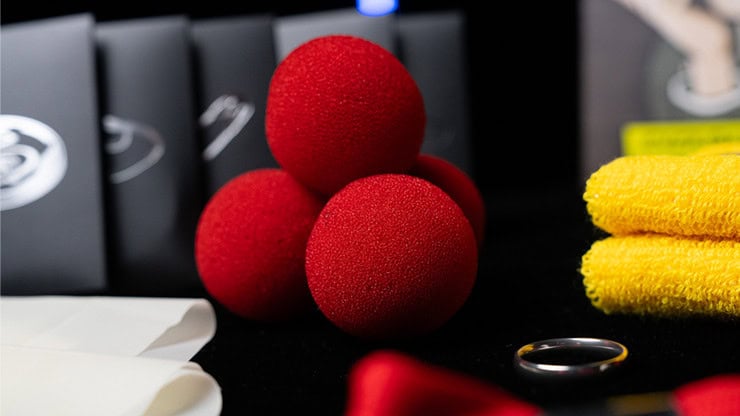 Red magic trick balls for illusion performances at Dreamlandmagic.