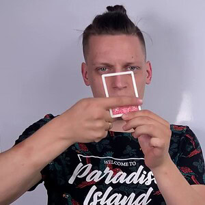Romano Vanish — the hollow card frame held by the performer